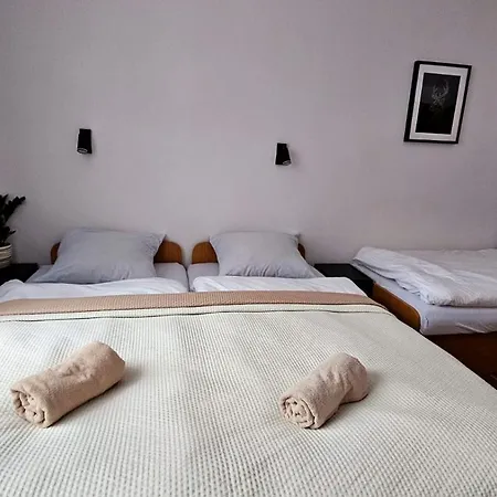 Szum I Alloggio in famiglia